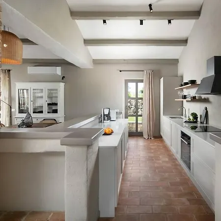 Villa Rustic Cardamine With A Pool In Istria *